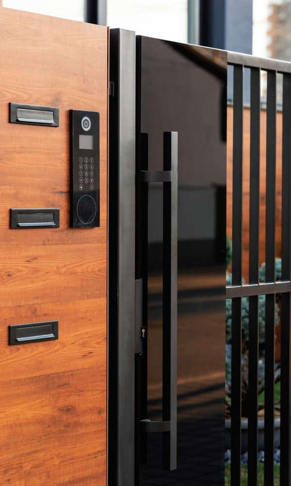 أنظمة الدخول والخروج للمنشآت